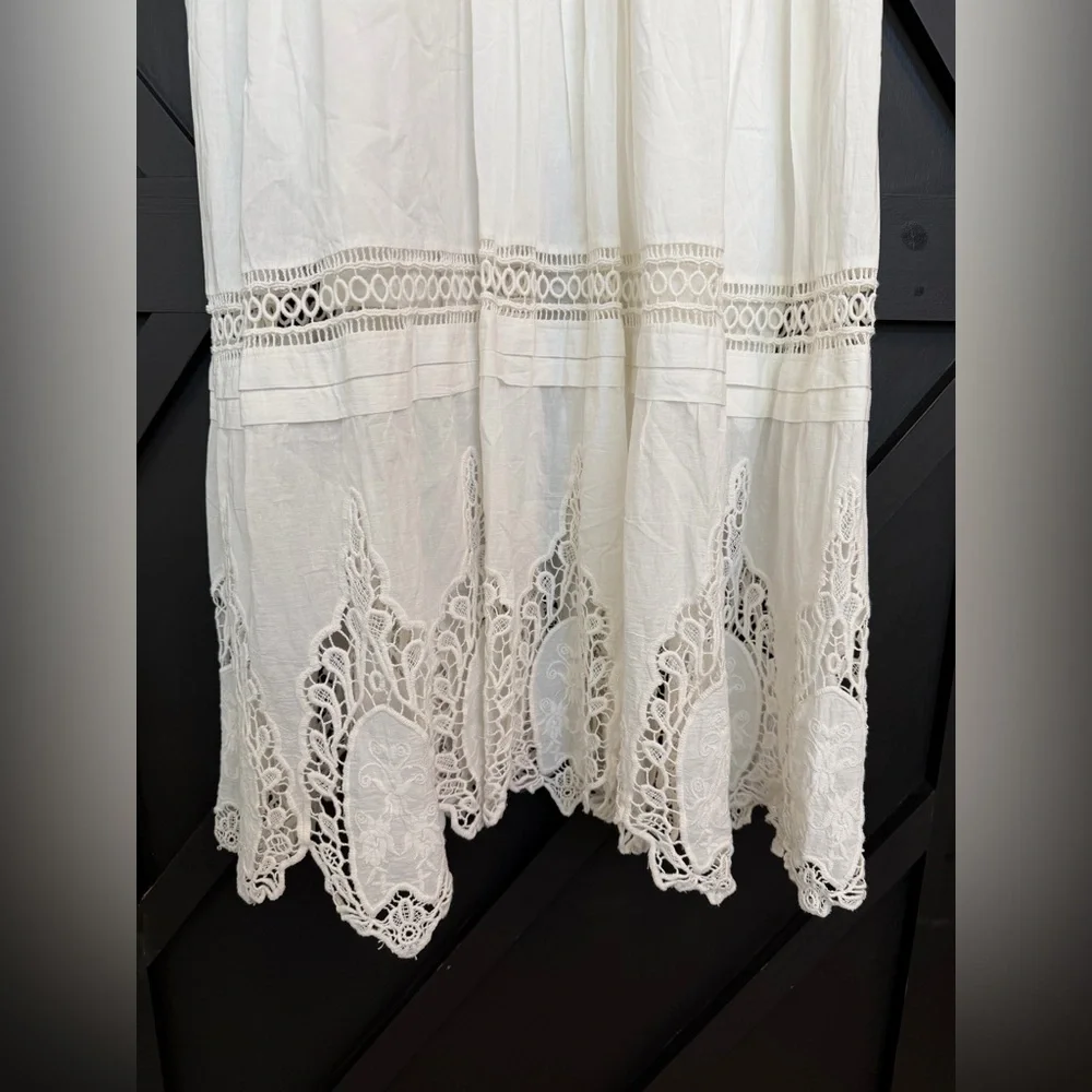 NWT Forever That Girl Mock-Neck Lace Maxi Dress in White, Size Small - Picture 7 of 15